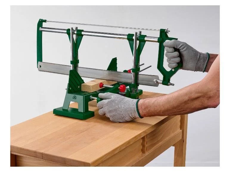 Scie à onglet double