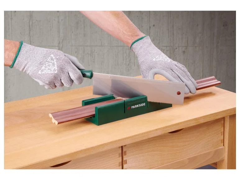 Scie fine ou scies japonaises