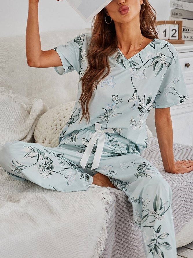 Elegant Loose Floral Pajama Set