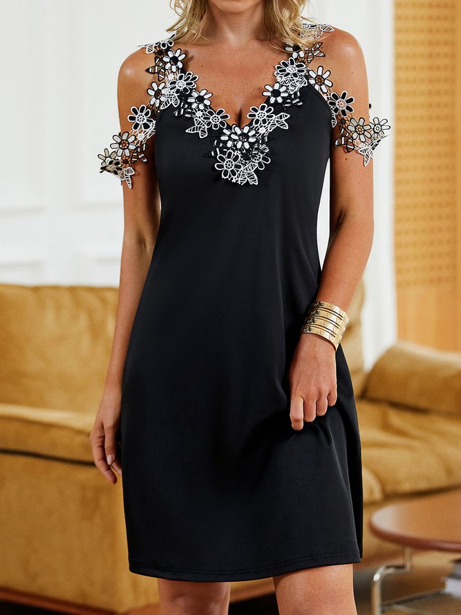 V Neck Lace Black Party?Mini Prom Dress