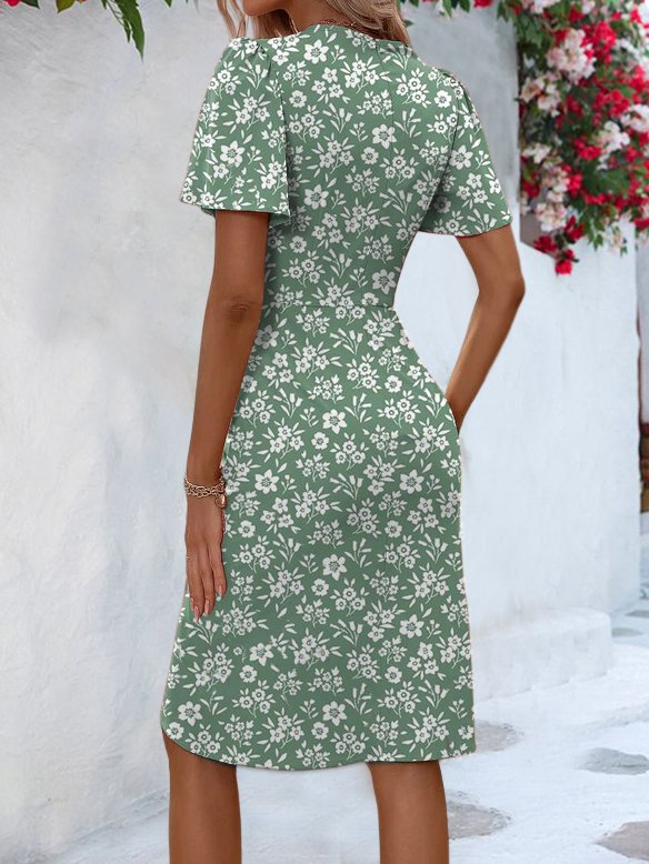 Boho Regular Fit V Neck Ditsy Floral Dress