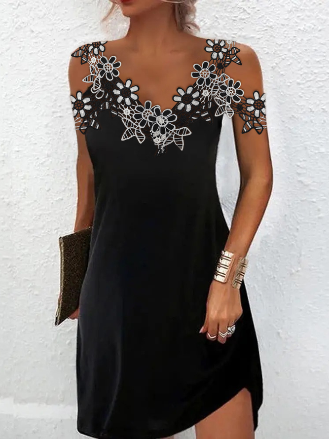 V Neck Lace Black Party?Mini Prom Dress
