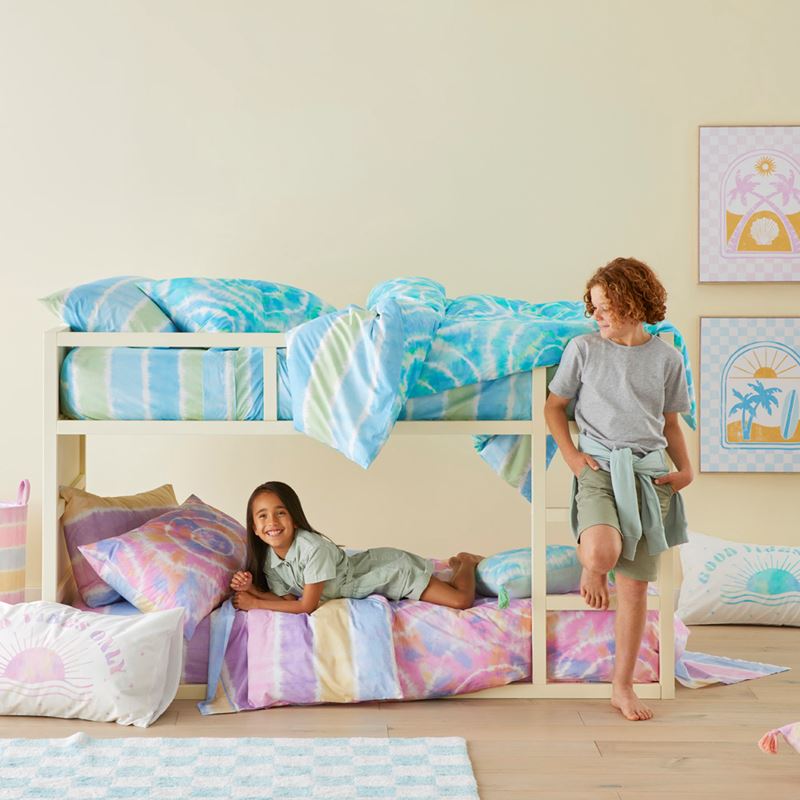 Zephyr Tie Dye Bubblegum Quilt Cover Set