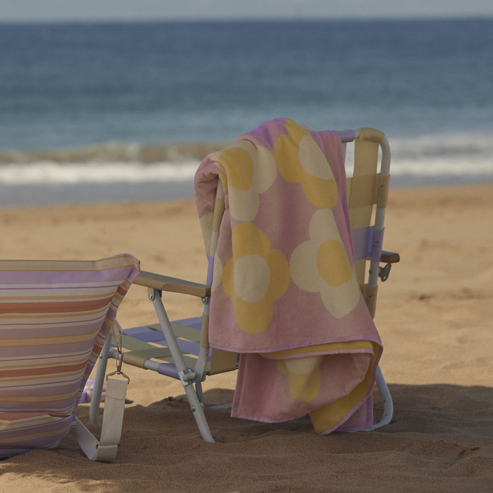 Velour Daisy Check Lilac Beach Towel