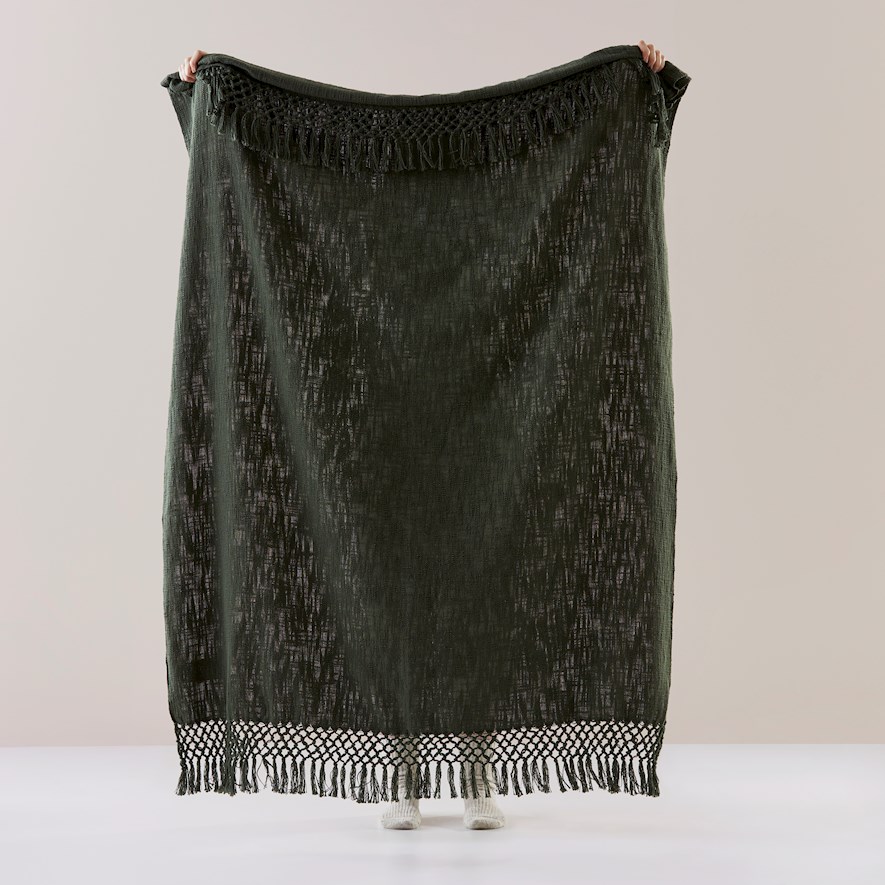 Macrame Pine Knot Throw