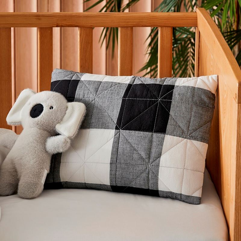 Yarn Dyed Black Gingham Quilted Quilt Cover Set