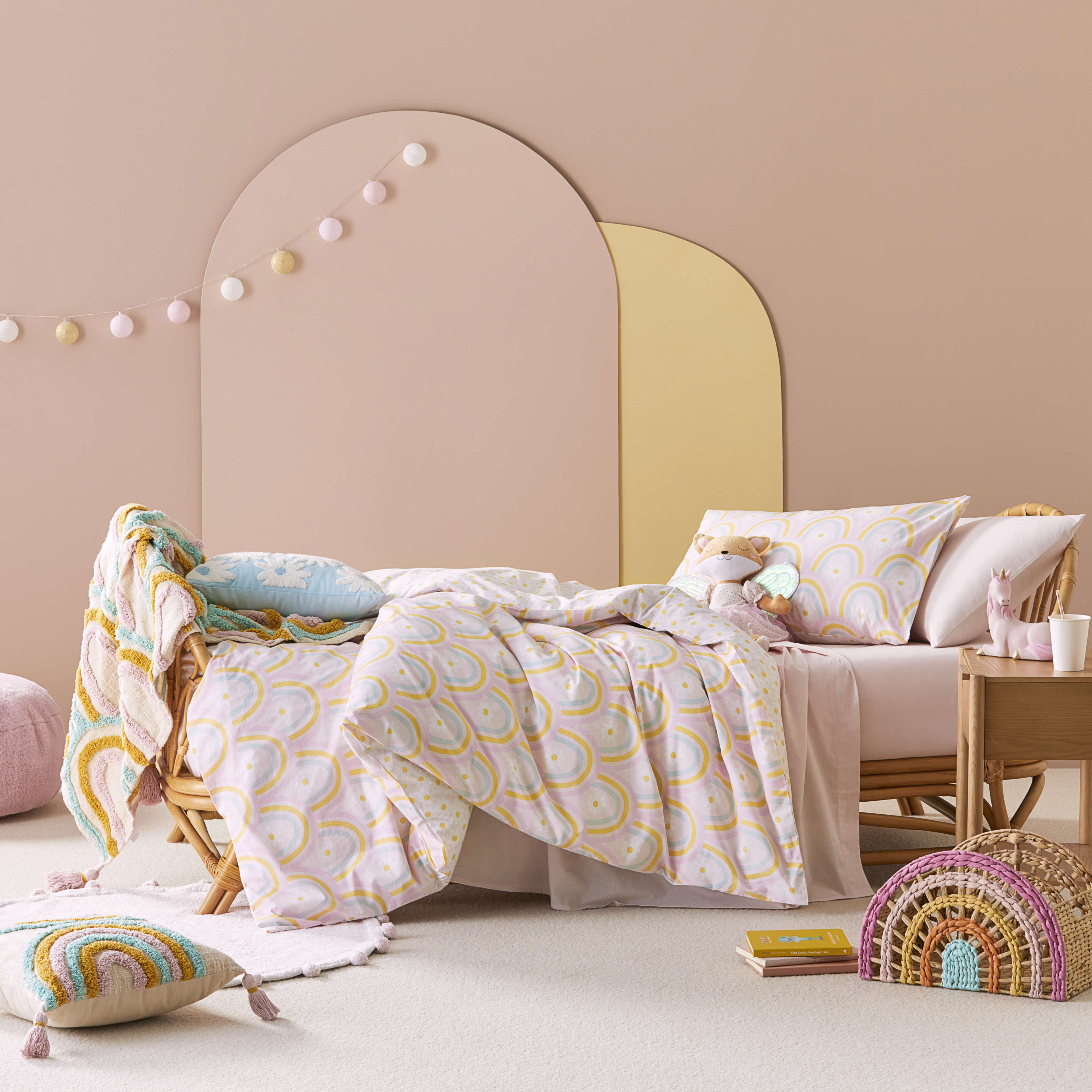 Stonewashed Rainbow Daisy Multi Quilt Cover