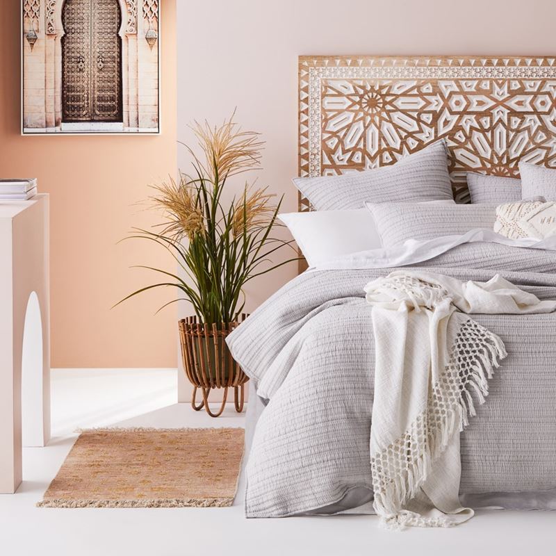 Reed Grass Green & Taupe Plant