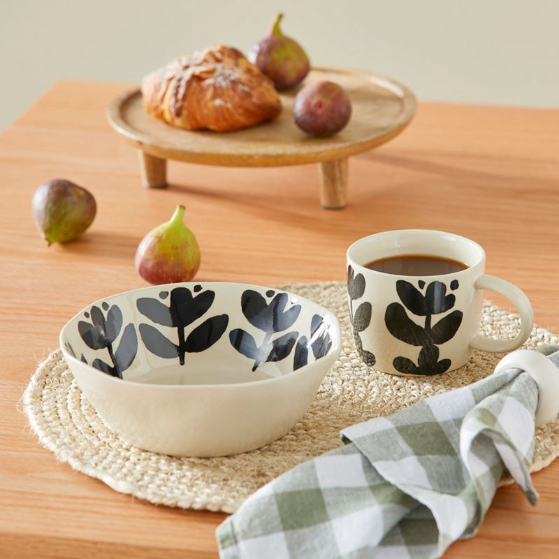 Lola Handpainted Black Leaf Mug