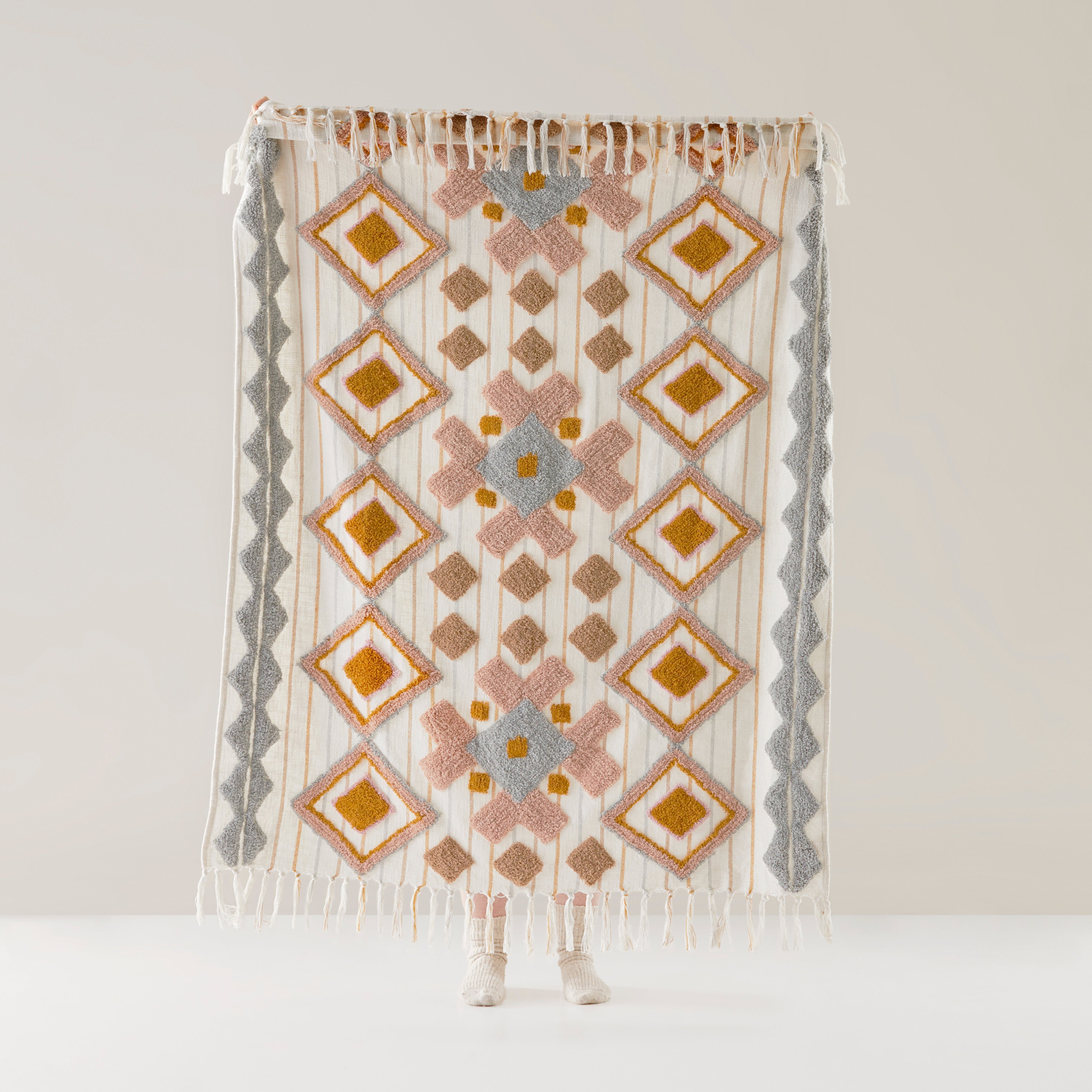 Caribbean Tan & Blue Tufted Throw