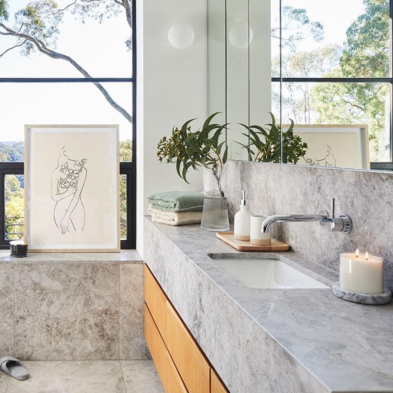 Stone Fresh Cut Gardenia 500g Candle