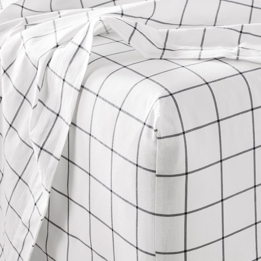 Stonewashed Cotton Printed Black Checkerboard Sheet Separates