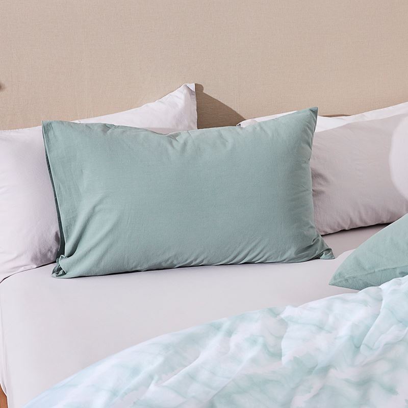 Stonewashed Cotton Gum Leaf Pillowcase