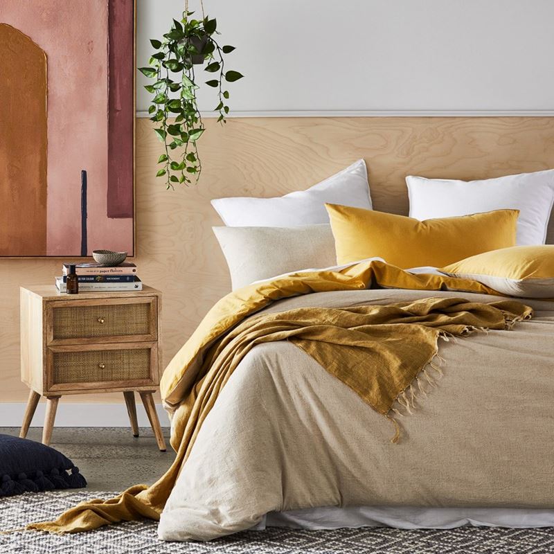 Malmo Honey Linen Throw