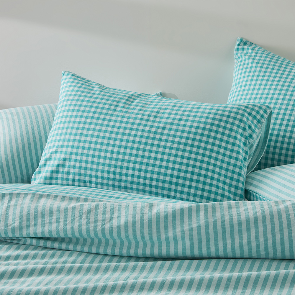 Carrie Aquamarine Gingham Pillowcases