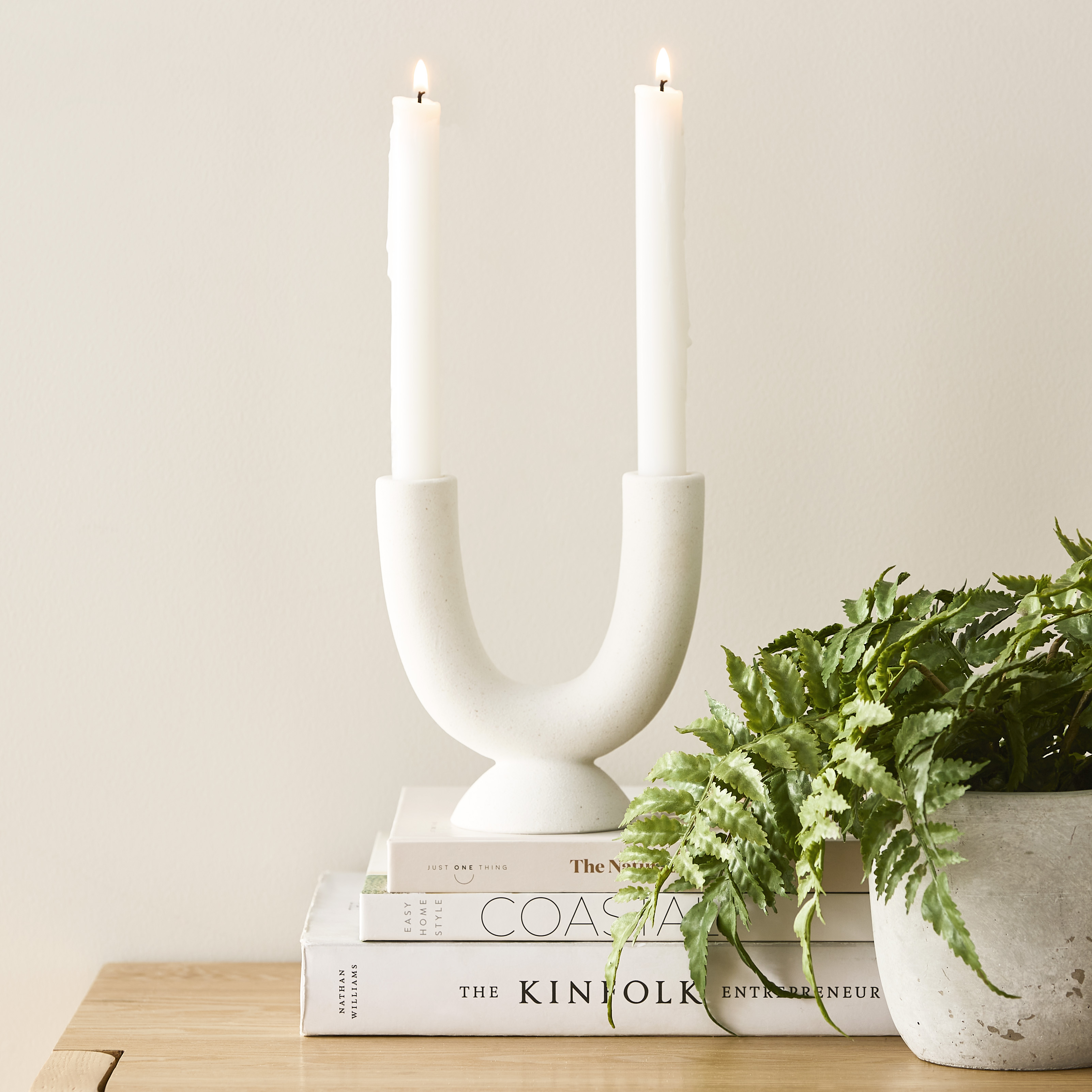 Hydra White U Candle Holder