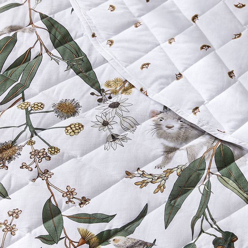 Gumnut Gully White Quilted Play Mat