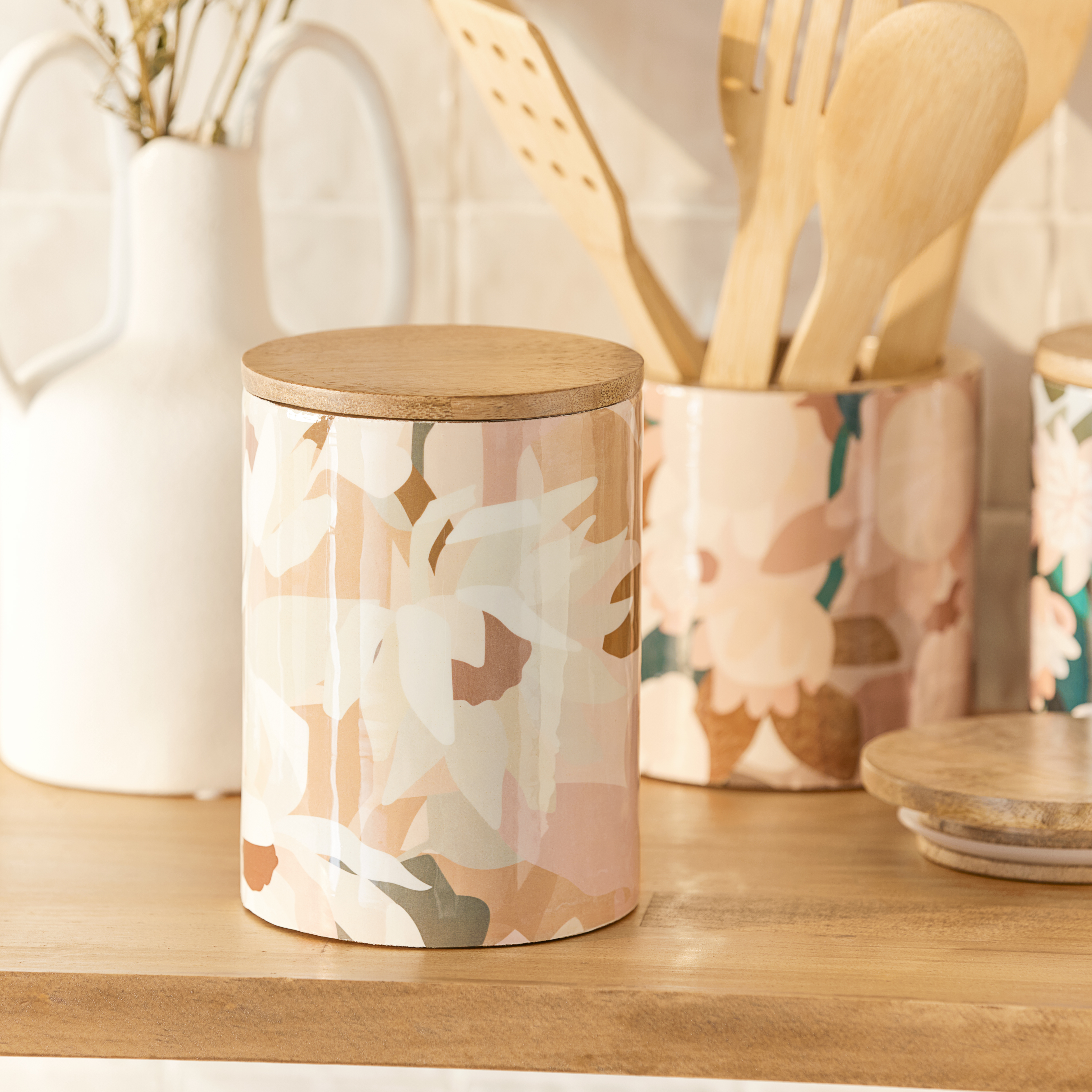 Kimmy Hogan Paper Daisies Timber Canister