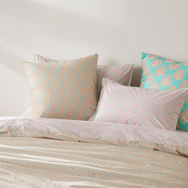 Riya Pink Pillowcases