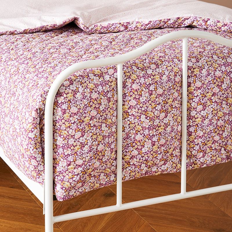 Heirloom White Iron Bed