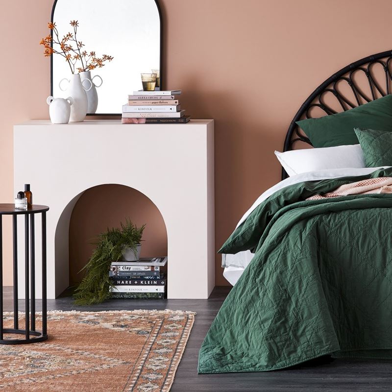 Amphora Thick Circle White Vase