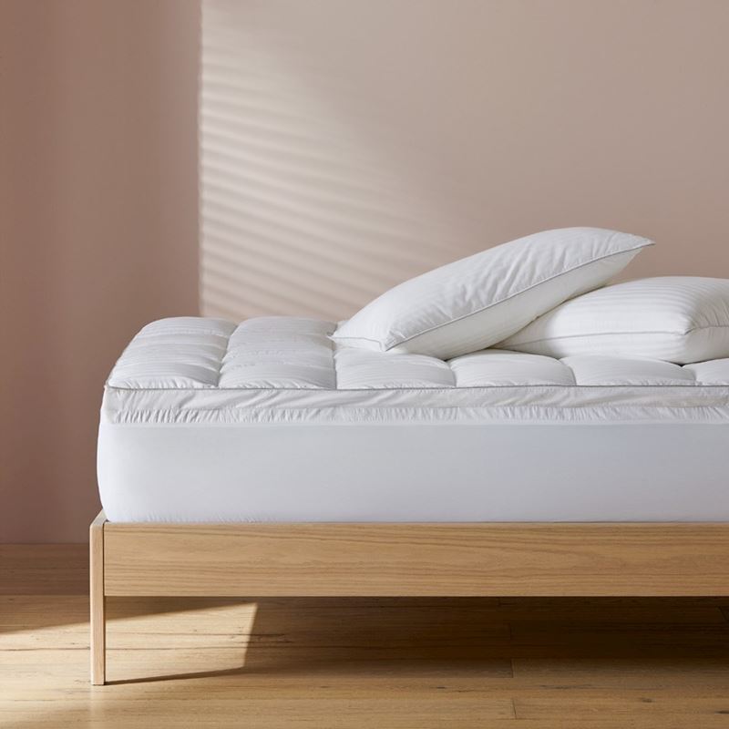 Luxury High Loft Fitted Mattress Topper