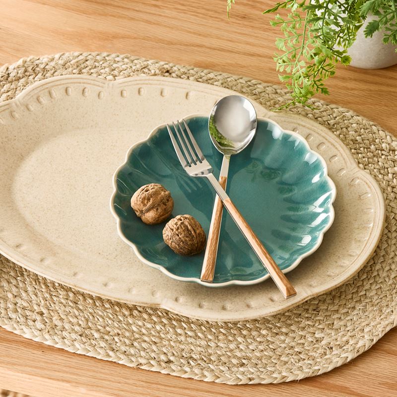 Adeline Scallop Natural Servingware