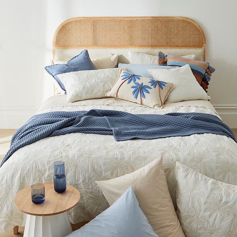 Burleigh Ivory Boucle Bedhead