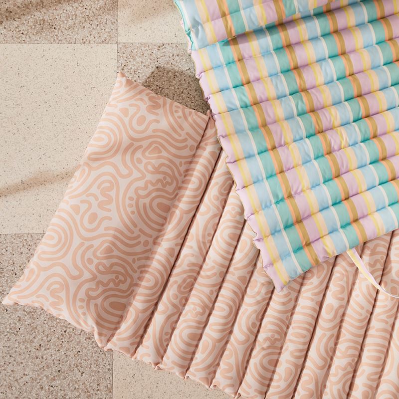 Outdoor Samoa Padded Beach Lounger