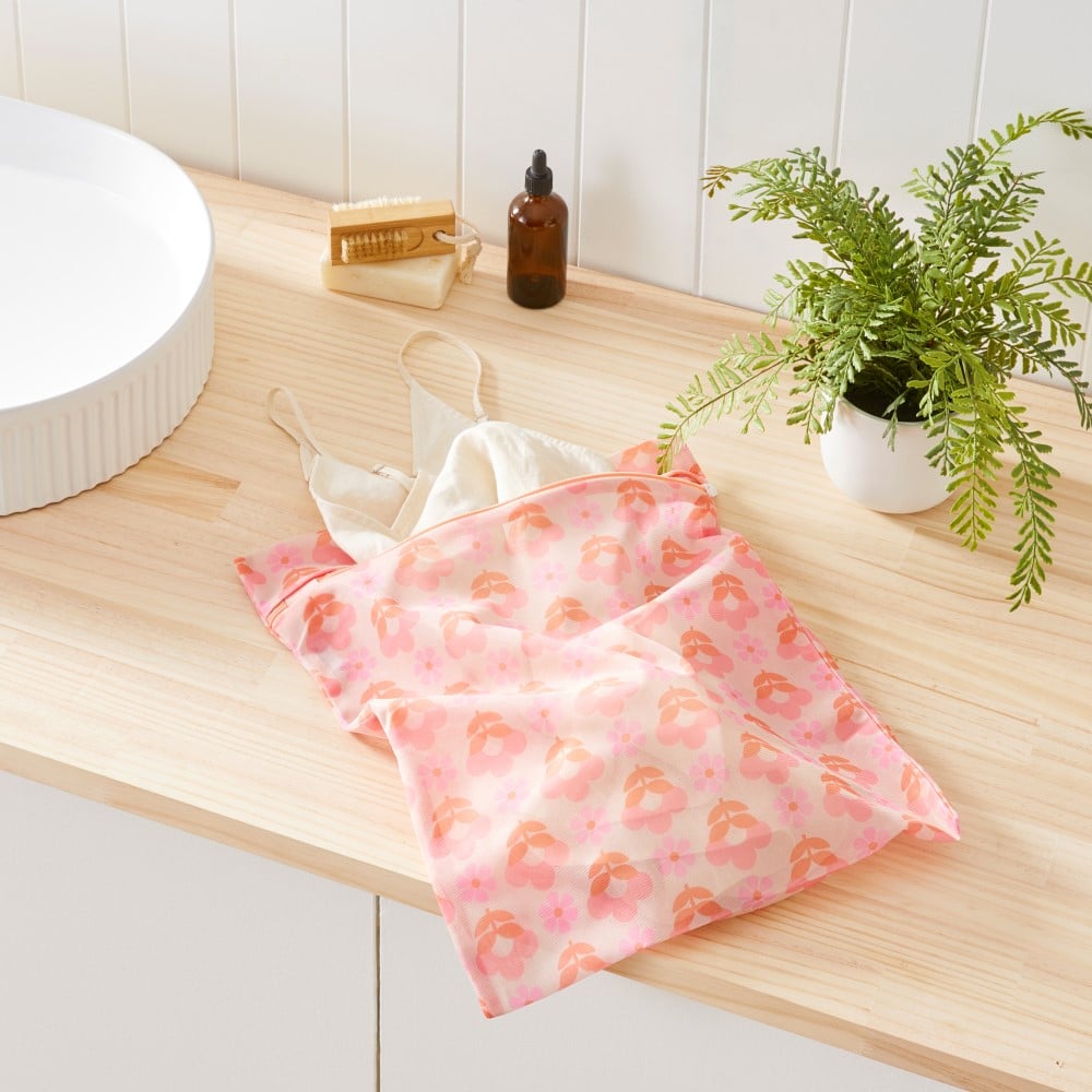 Laundry Pinks Floral Wash Bag