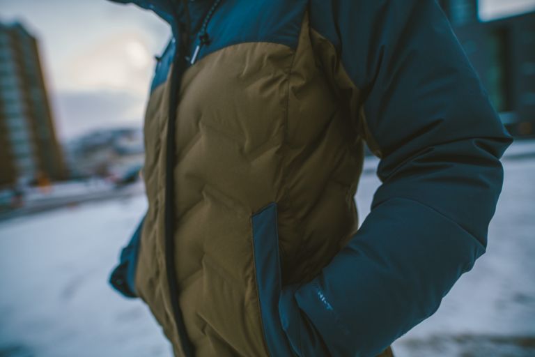 Columbia Women' Mountai Croo Lon Dow Jacket