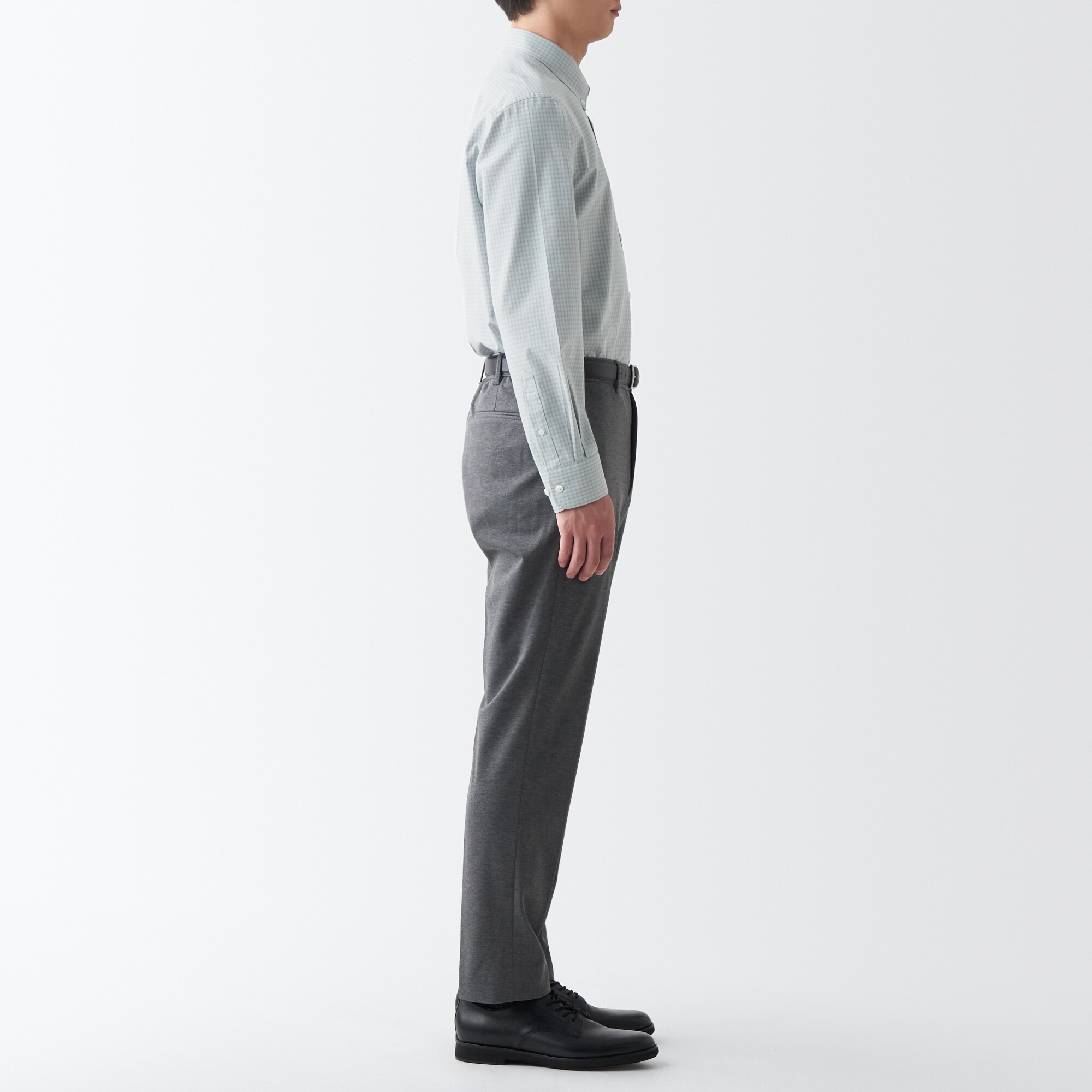 シワになりにくいボタンダウン長袖シャツ