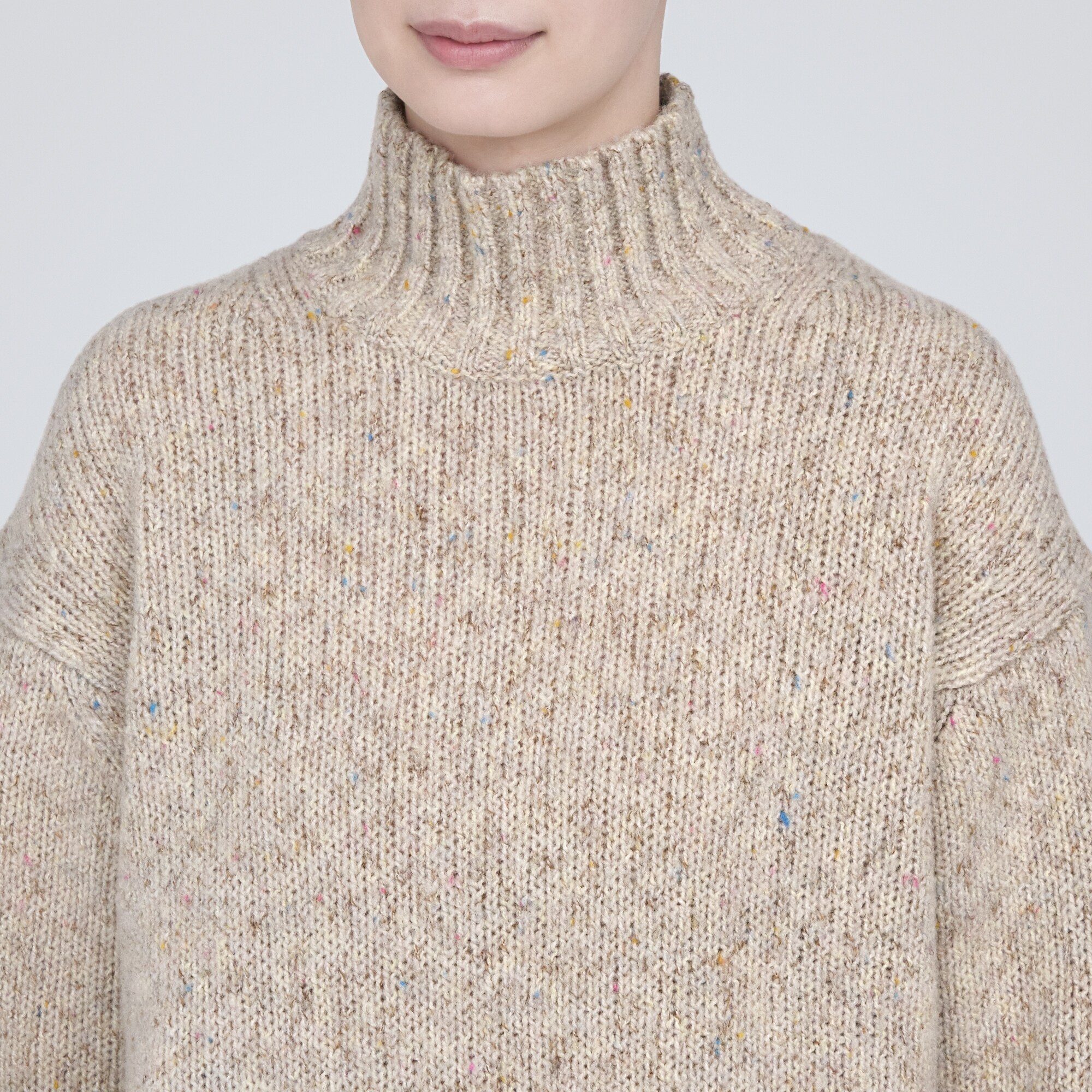 ウールヤク混ネップ糸ハイネックセーター