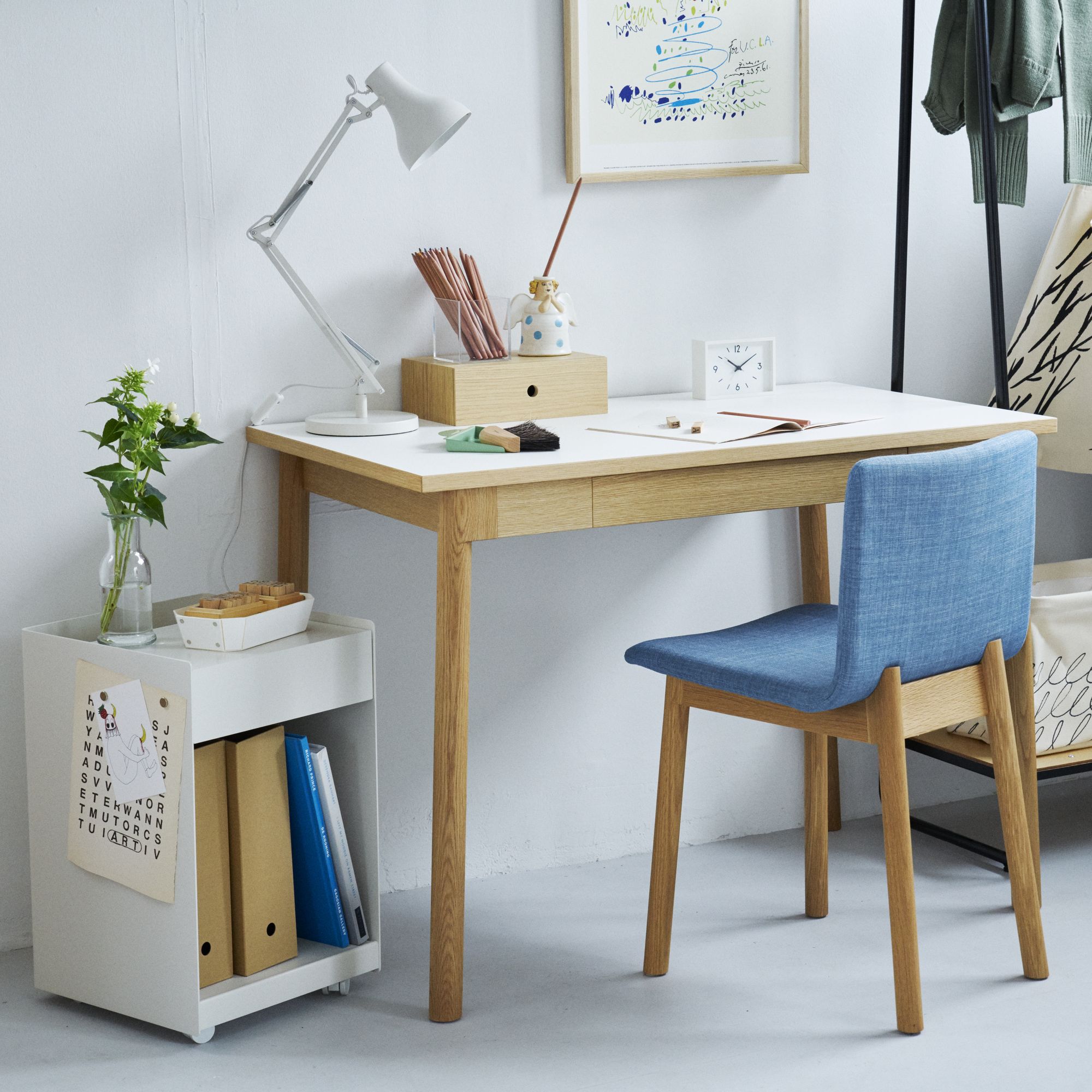 ［ＩＤＥＥ］ＳＴＩＬＴ　ＣＨＡＩＲ　ＢＬＵＥ