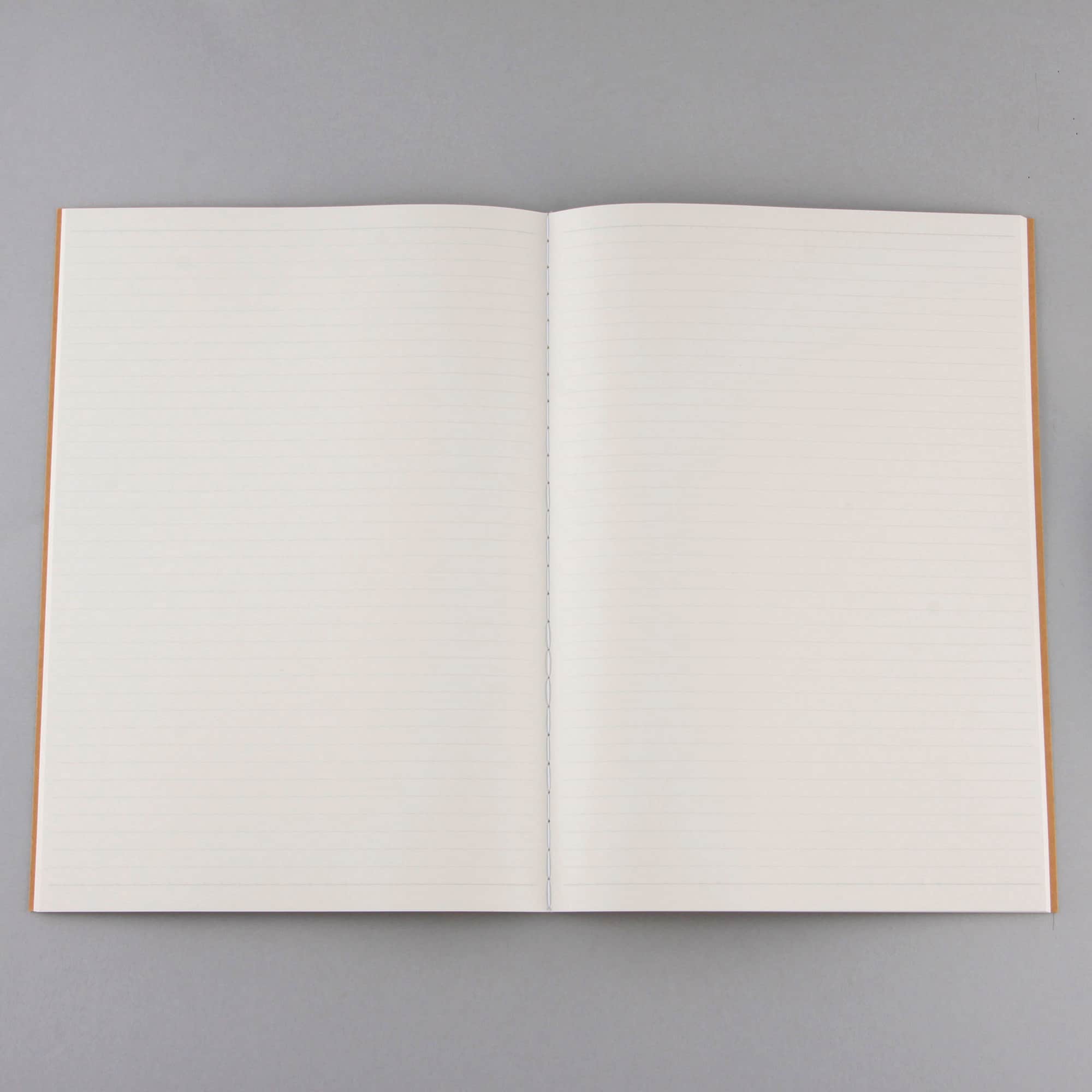 【Ｂ５】ノート・６ｍｍ横罫　Ｂ罫・３０枚・糸綴じ