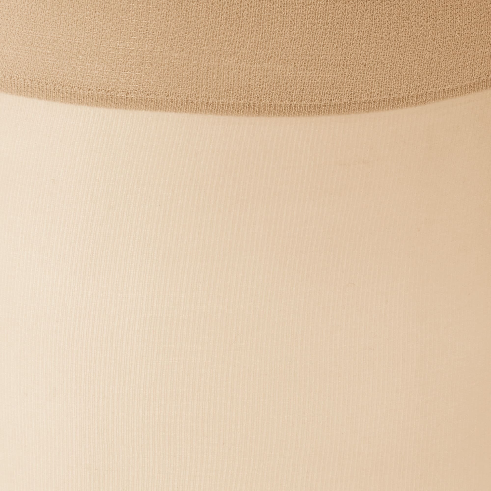 婦人　サポートタイプ・２０デニール　ひざ下丈ストッキング（３足組）