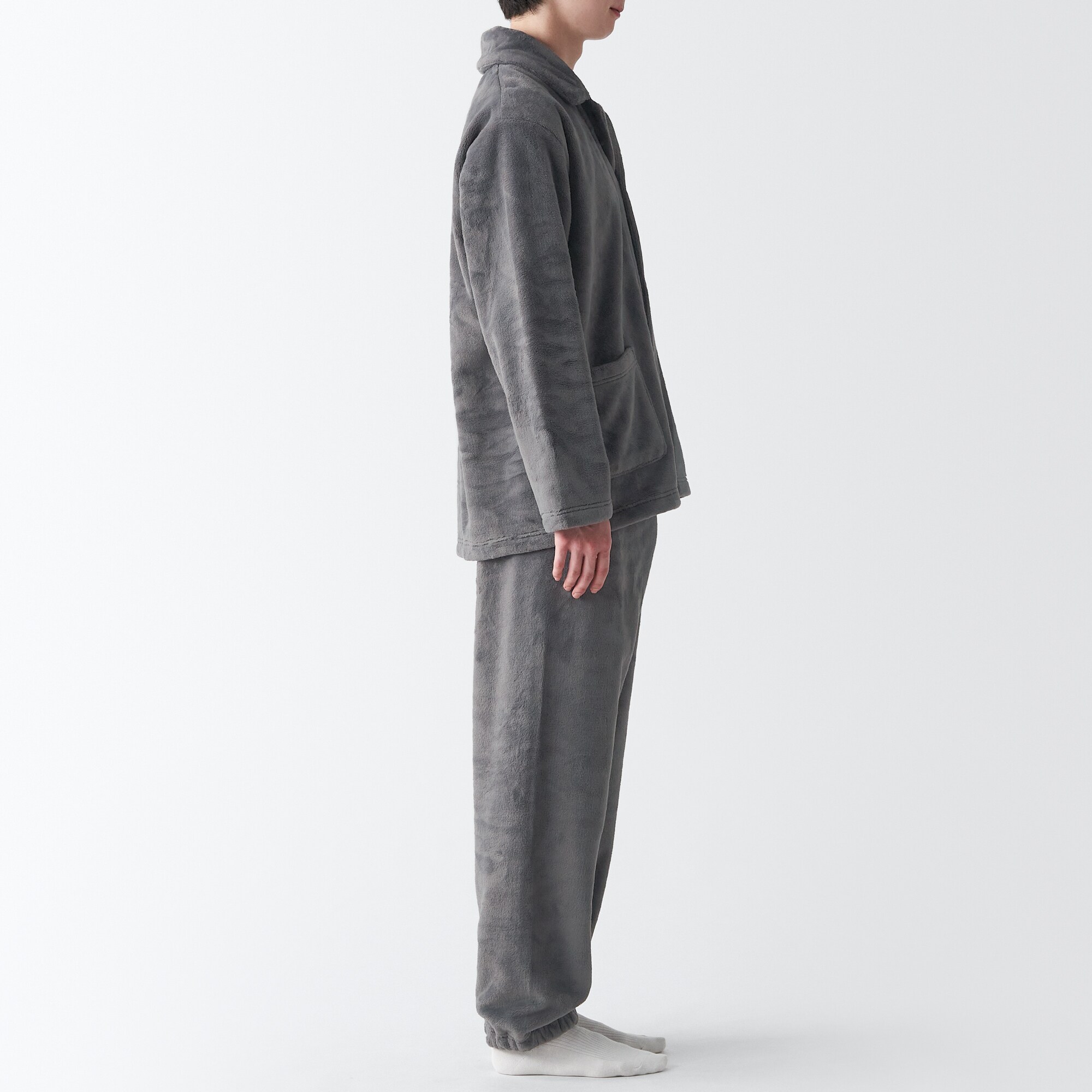 静電気が起きにくい　着る毛布　パジャマ