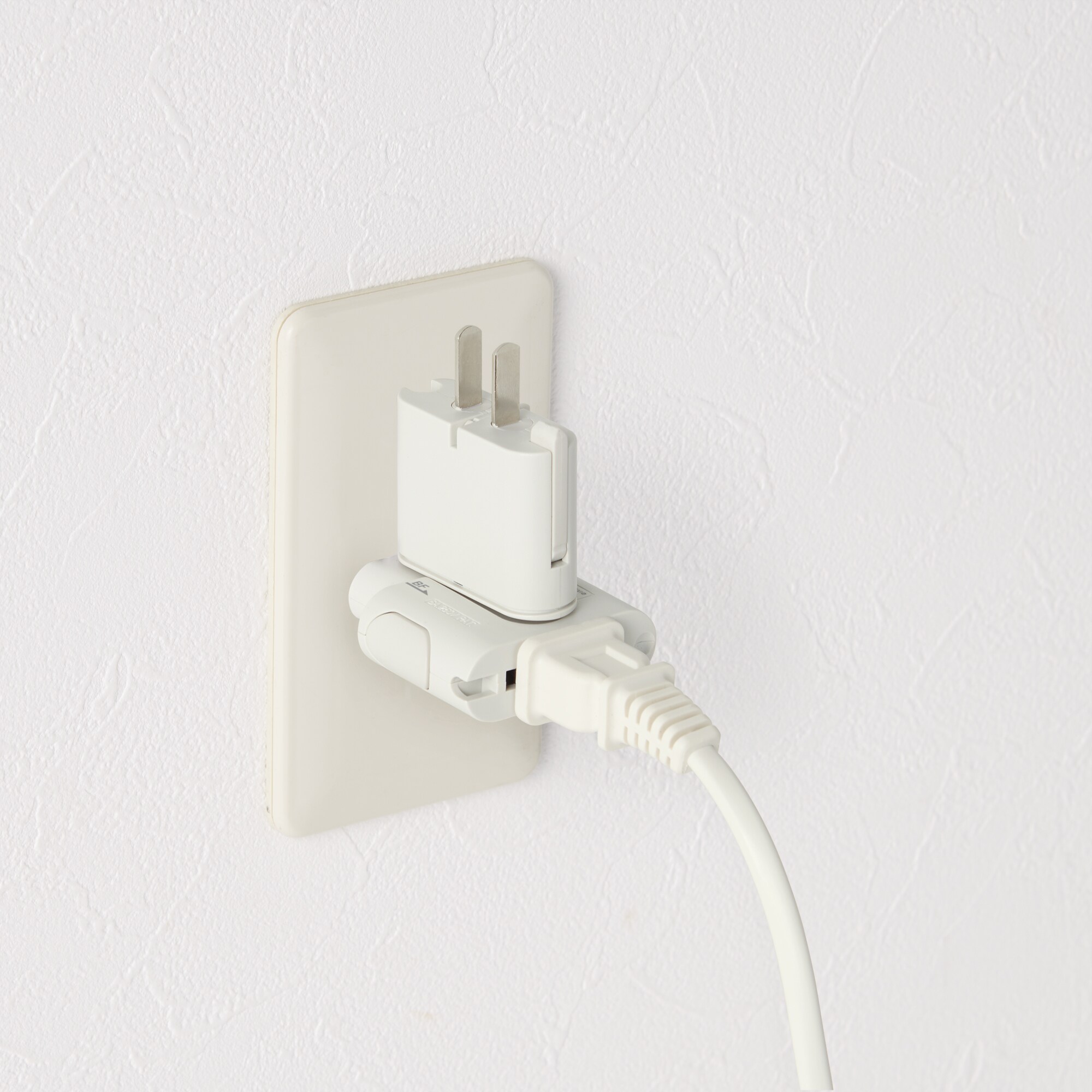 トラベル用変換プラグアダプター