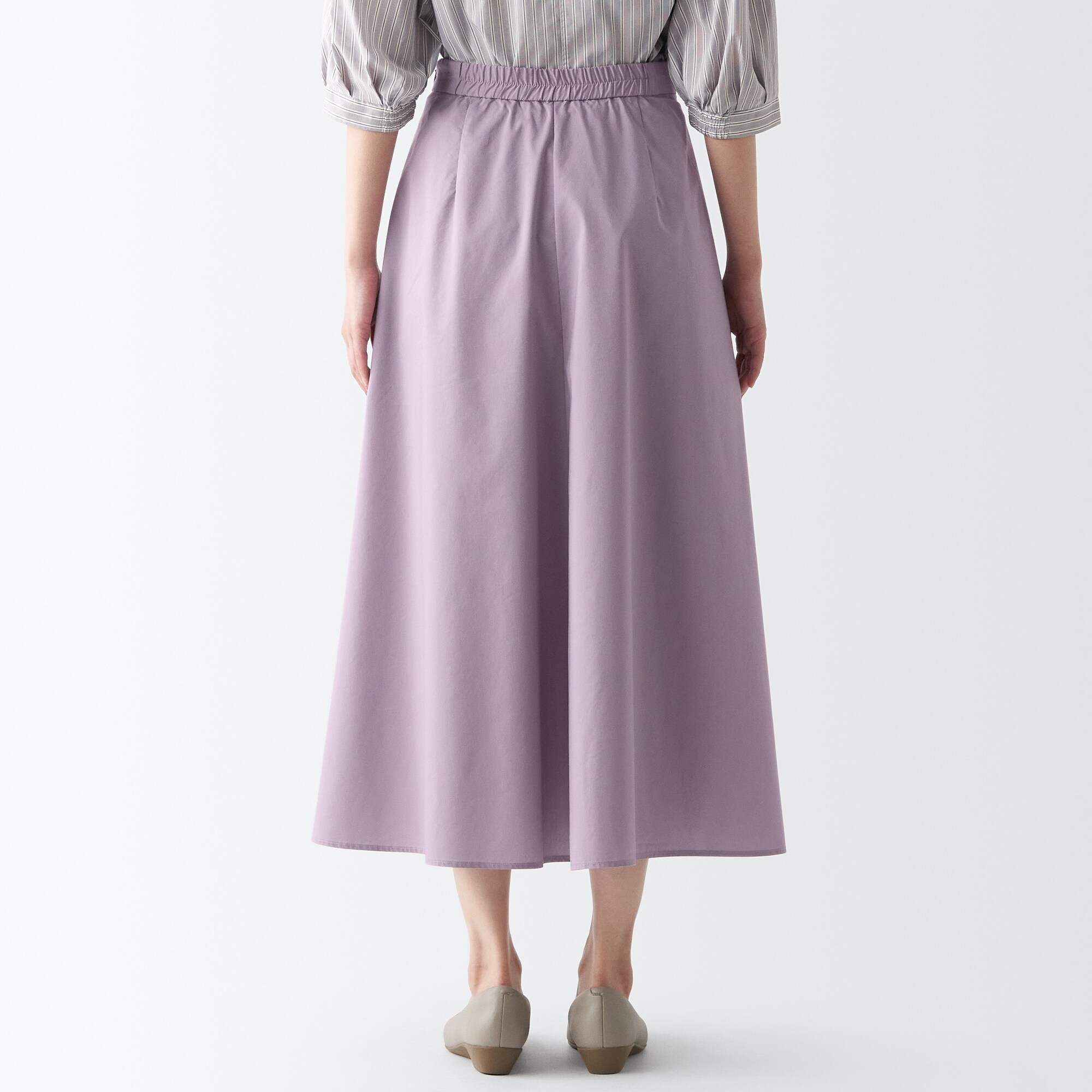 乾きやすいフレアスカート