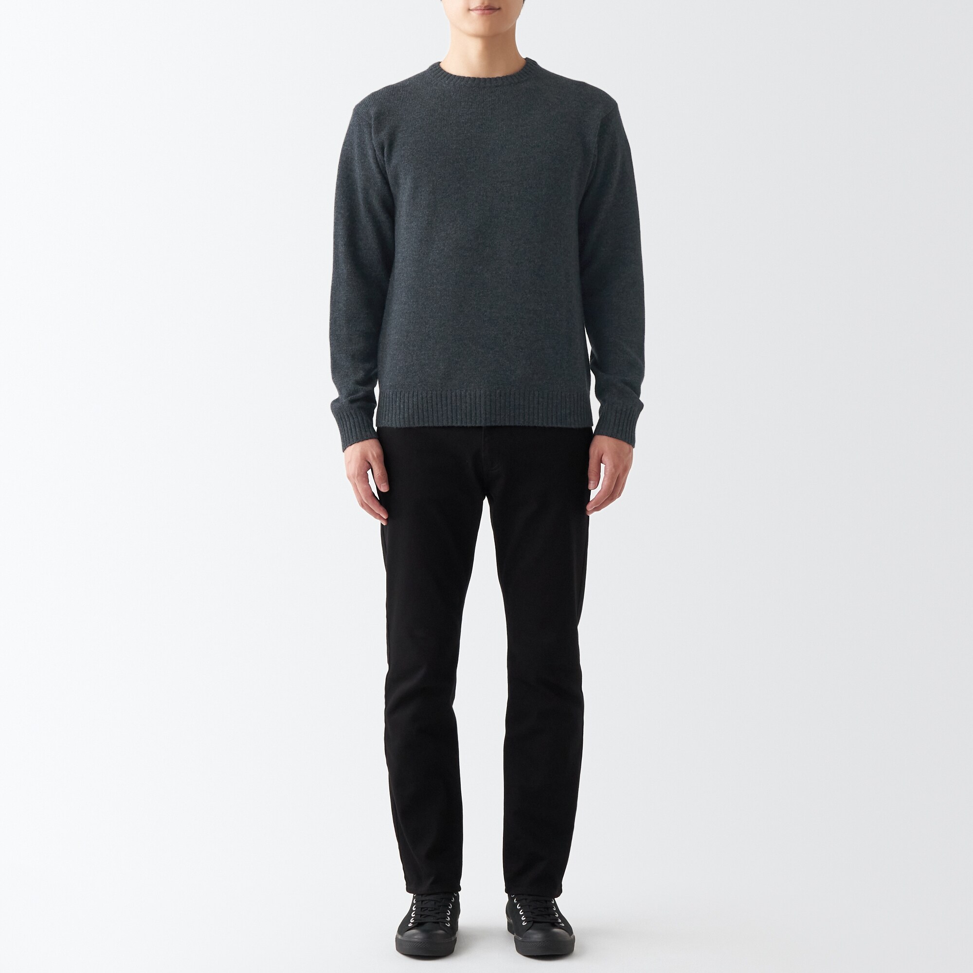 ウールミドルゲージクルーネックセーター