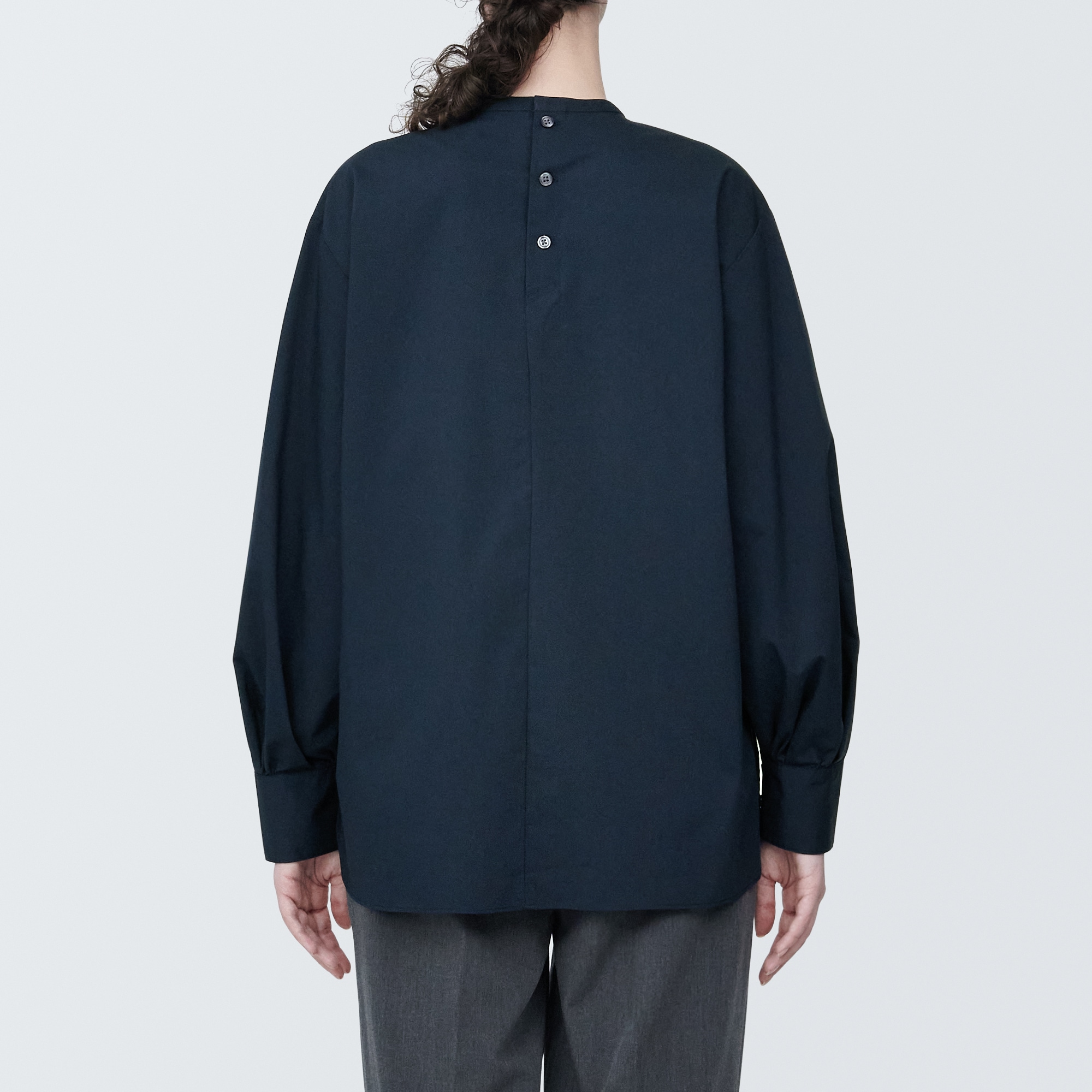 婦人　シワになりにくい　ブロードスタンドカラー長袖ブラウス