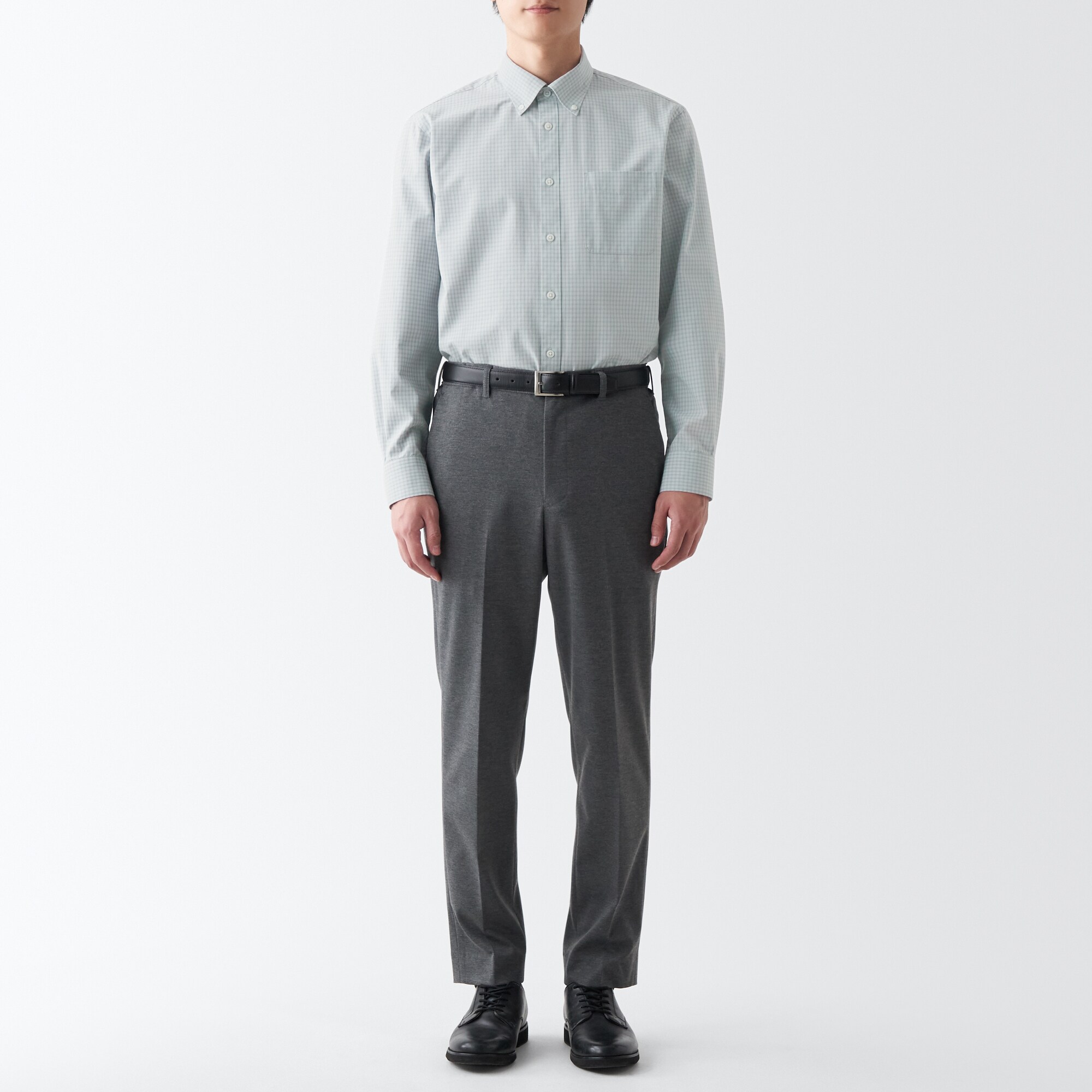 シワになりにくいボタンダウン長袖シャツ