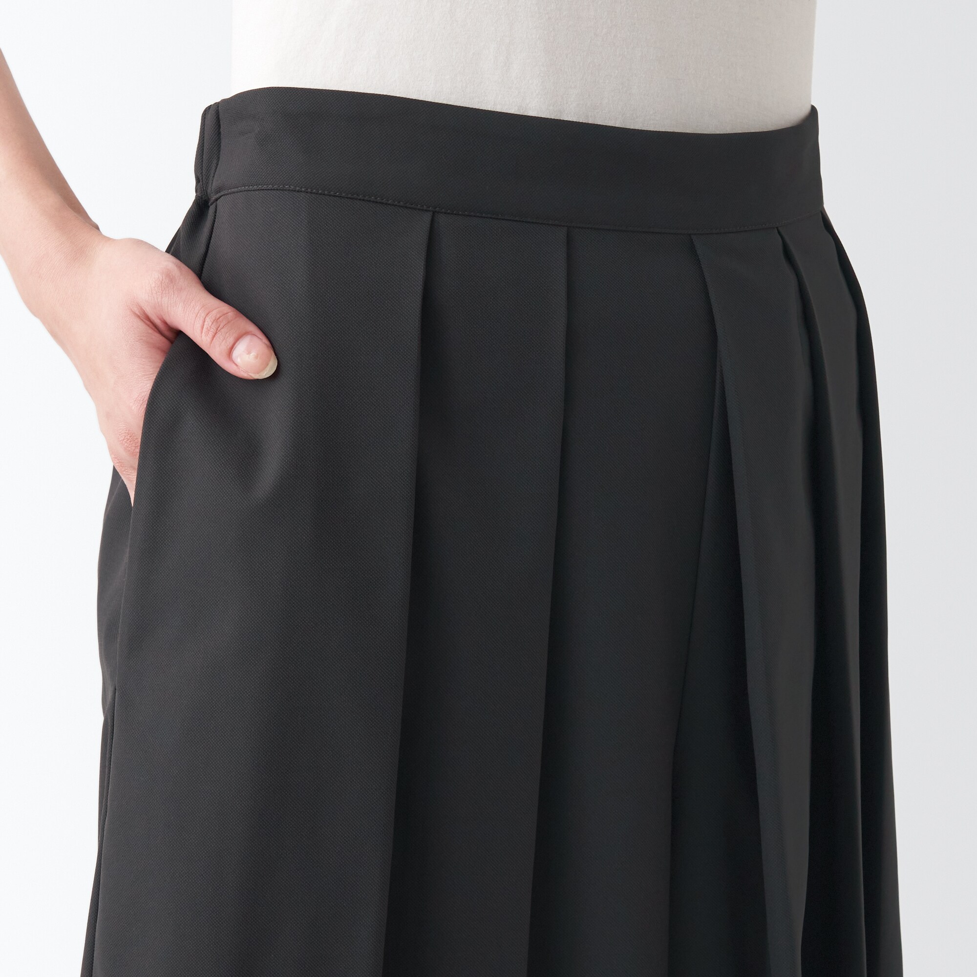 乾きやすいストレッチはかまパンツ