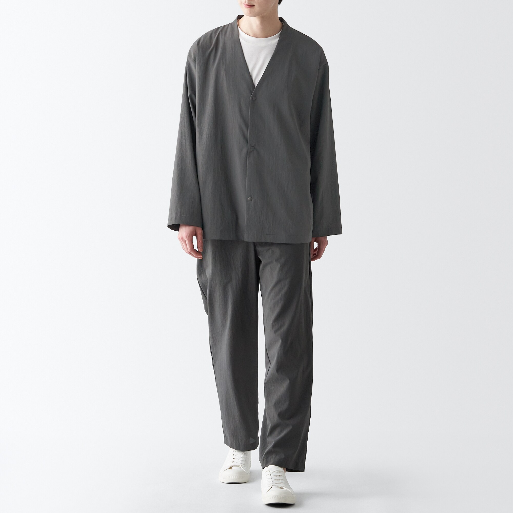 風を通すストレッチカーディガン