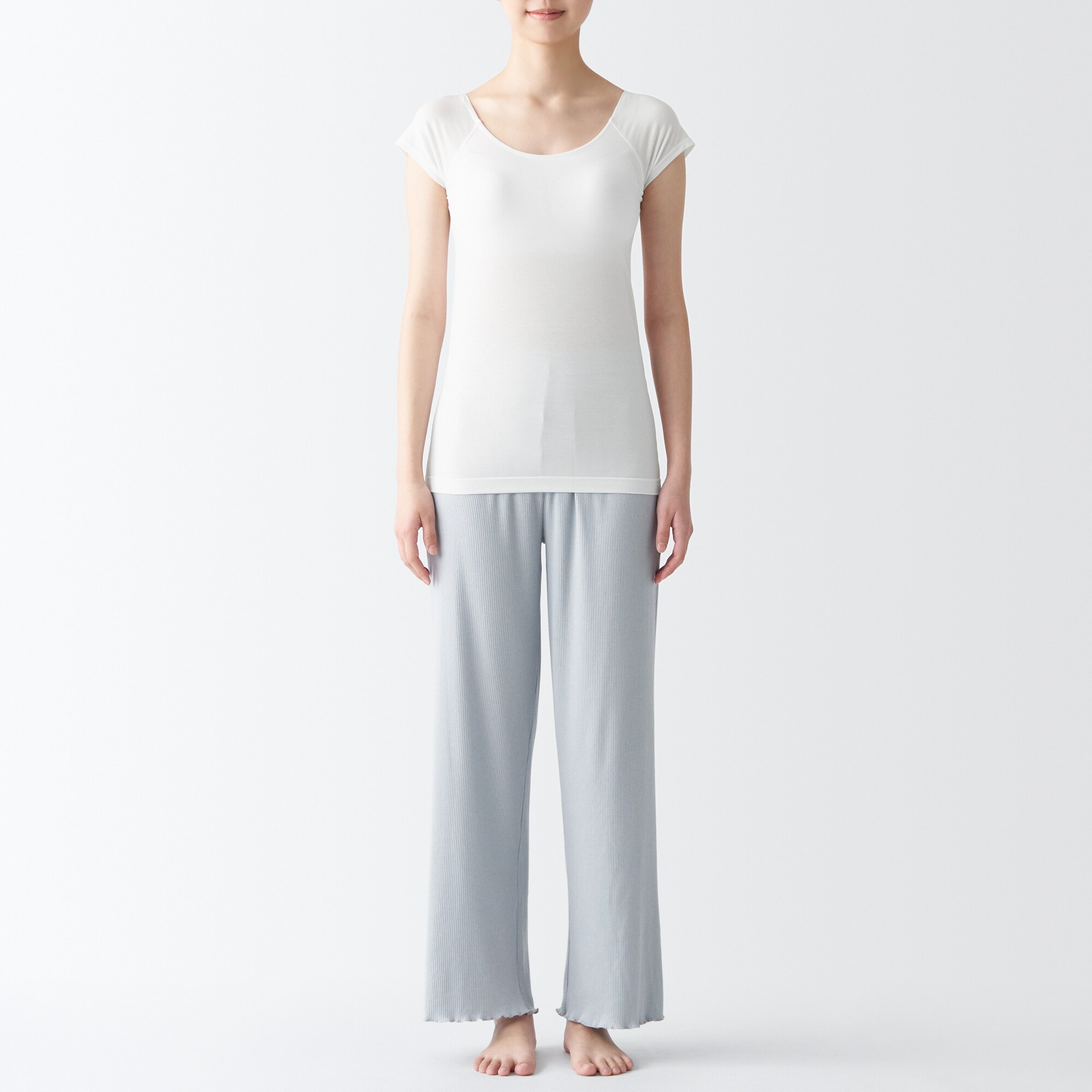 なめらかブラフレンチスリーブ