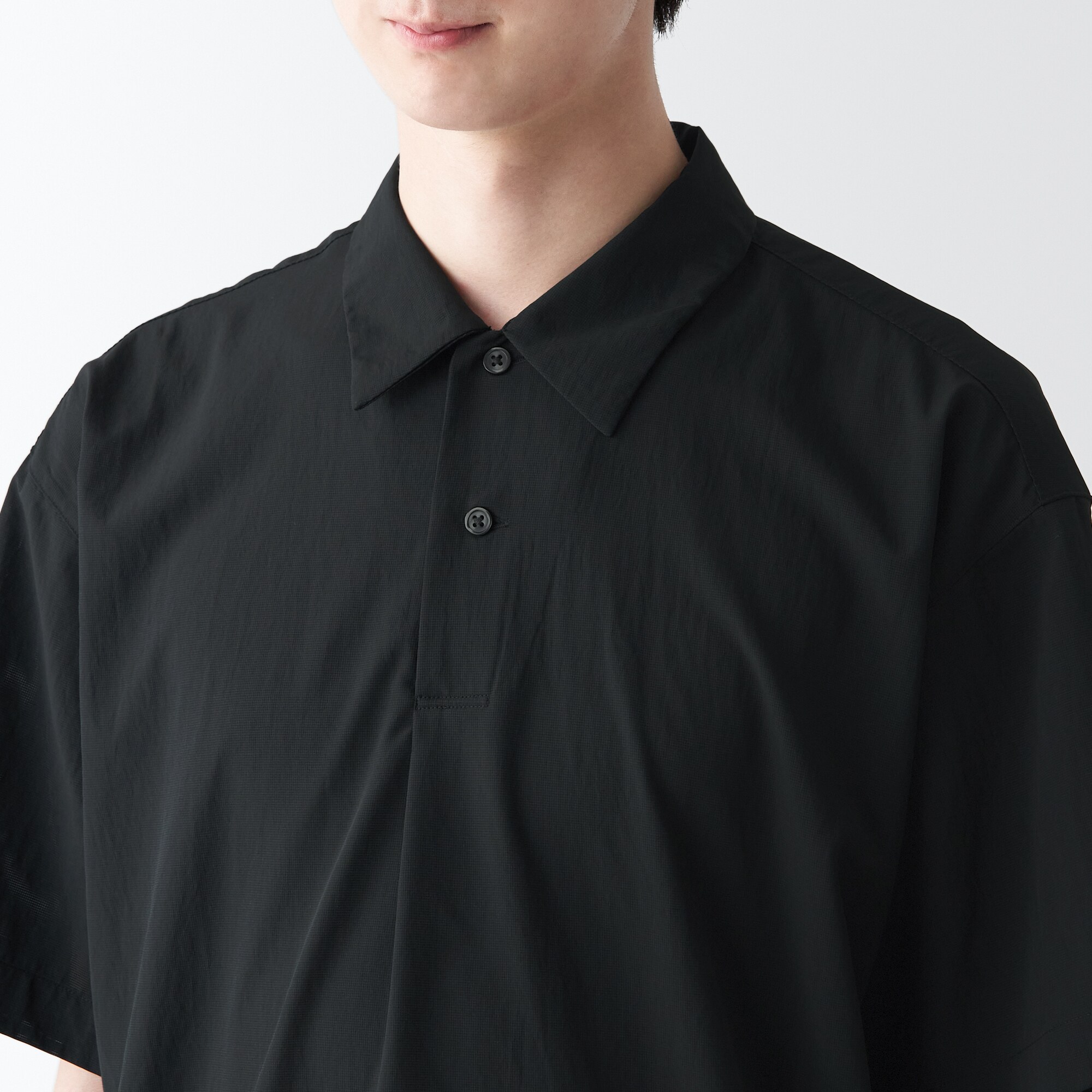 風を通すストレッチポロシャツ