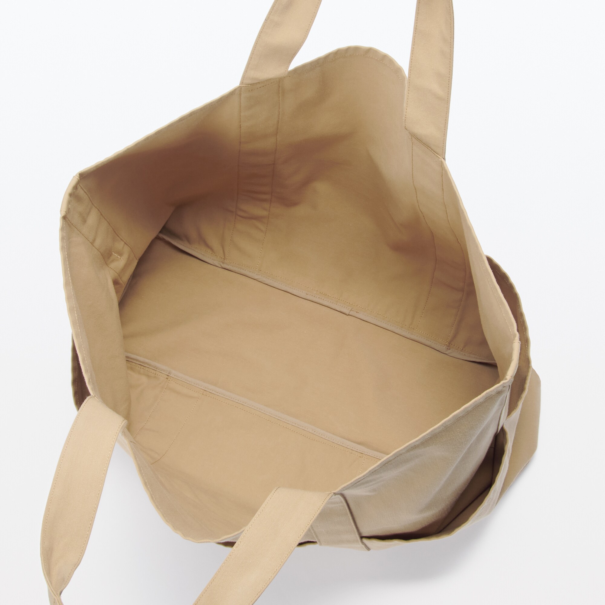 燃えにくい素材を使ったトートバッグ