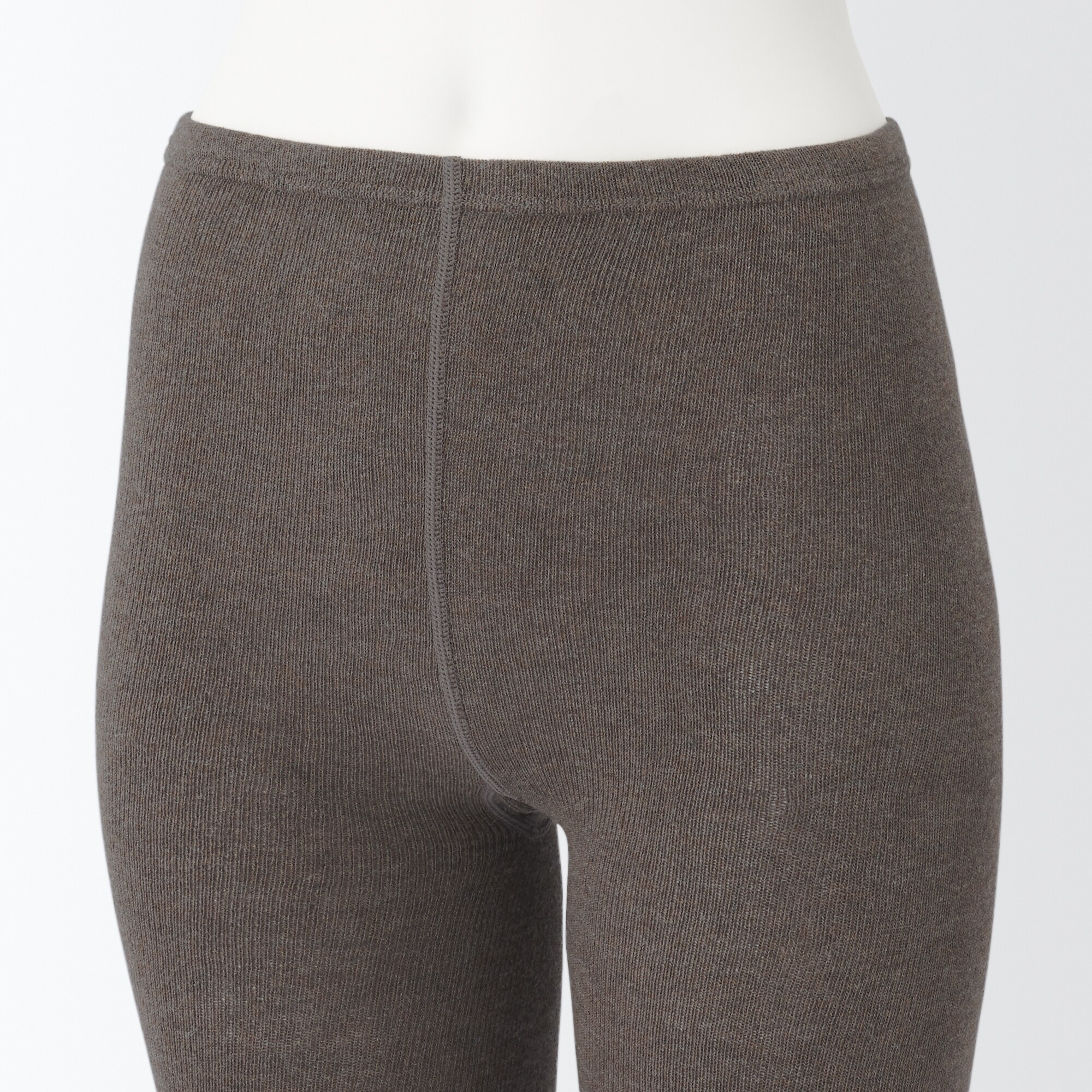 足なり直角　かかとに合う　タイツ