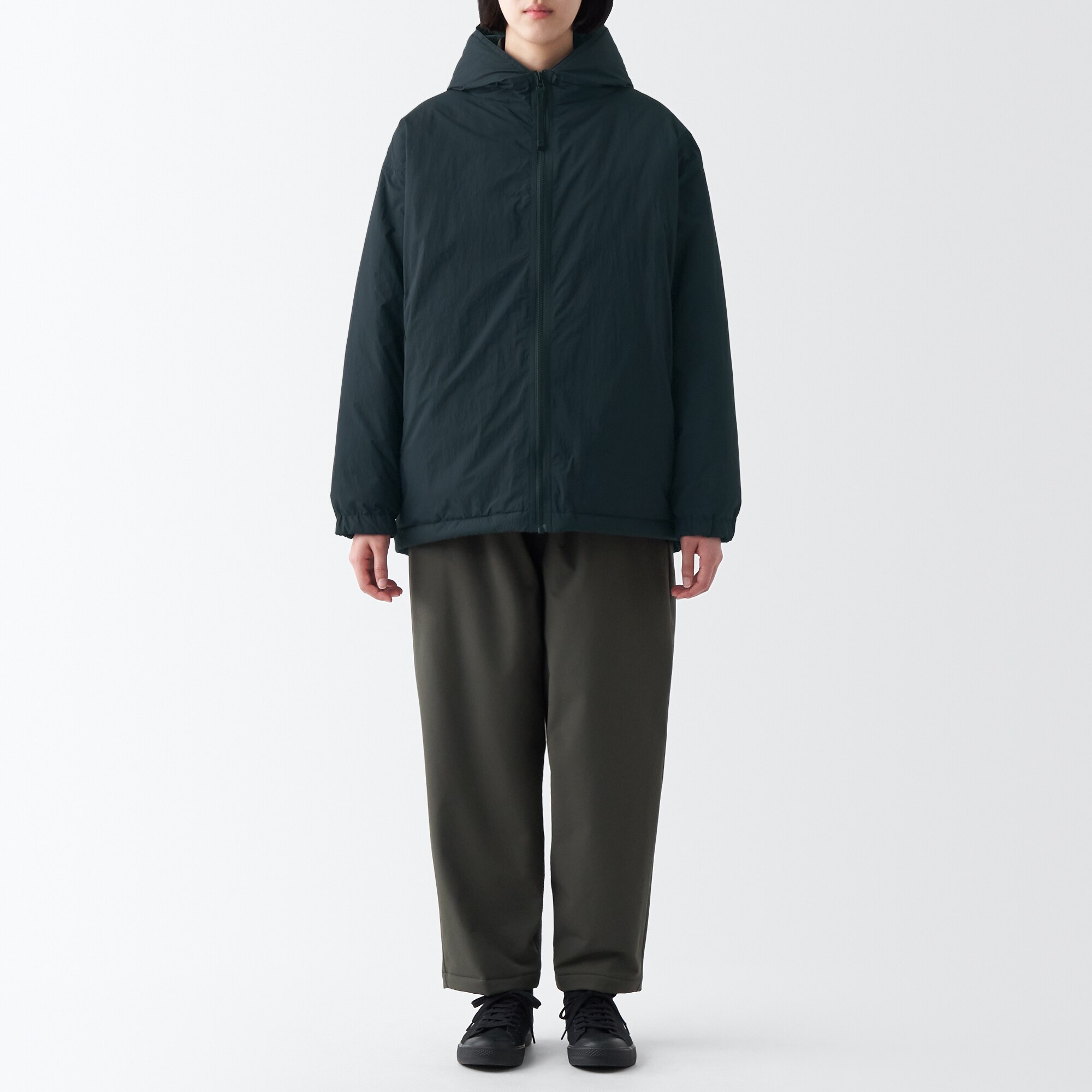 撥水フード付きダウンジャケット