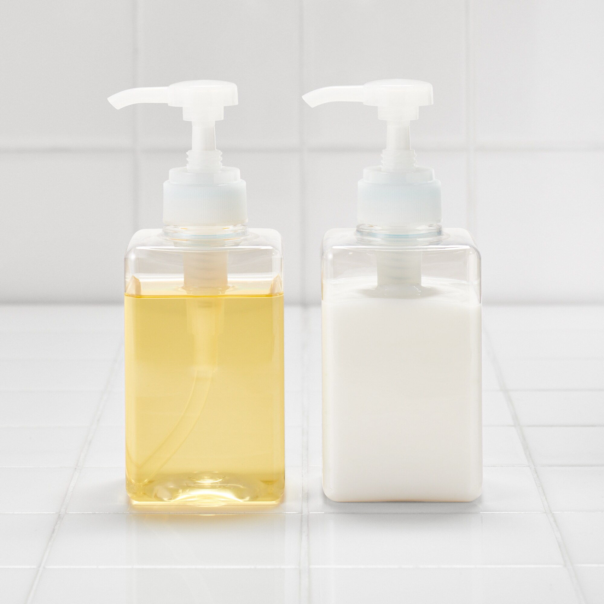 スカルプケアシャンプー　３４０ｍＬ